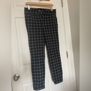Old Navy High Rise Pixie Pants